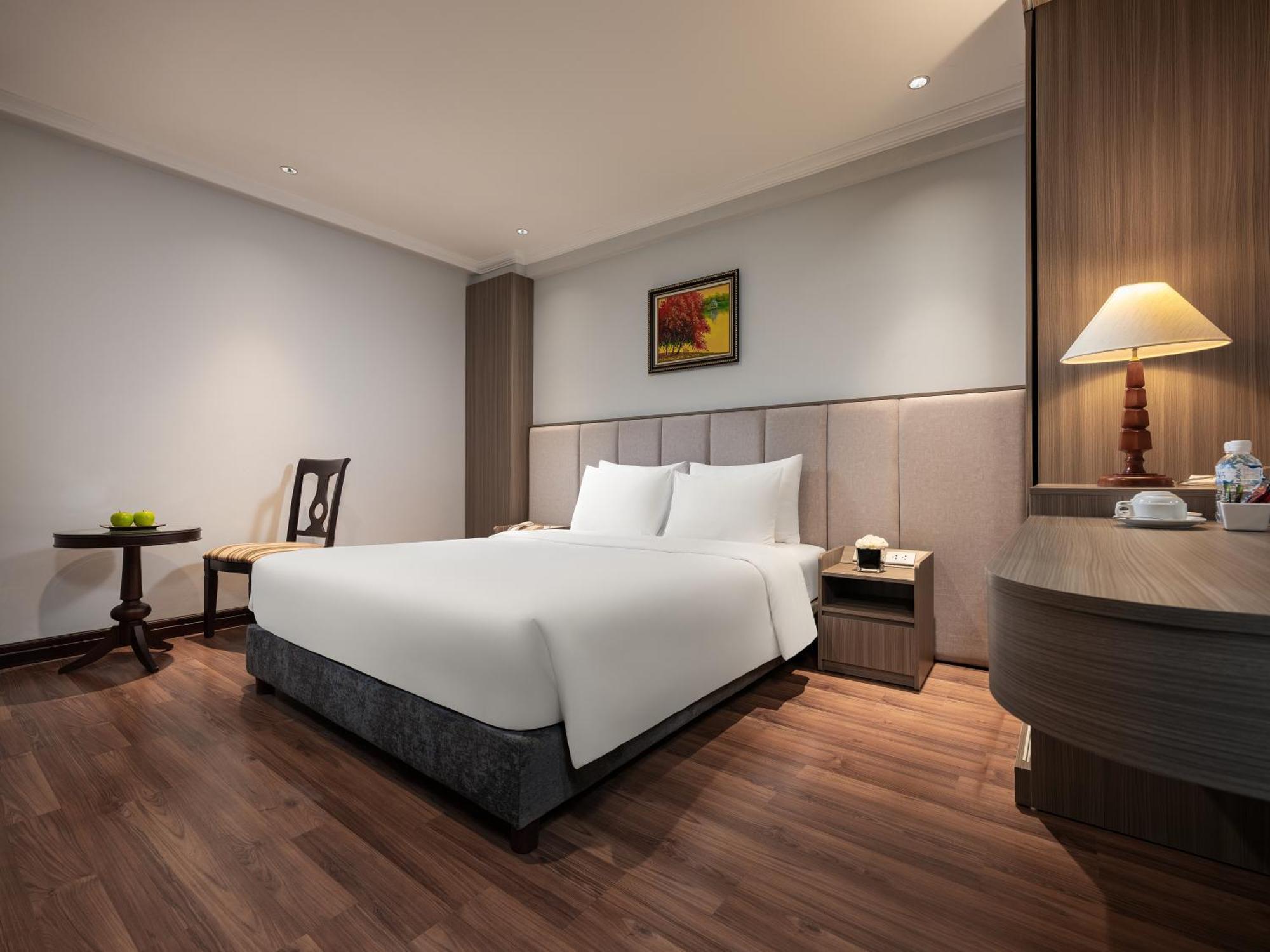 Minasi Premium Hotel Hanoi Exterior photo