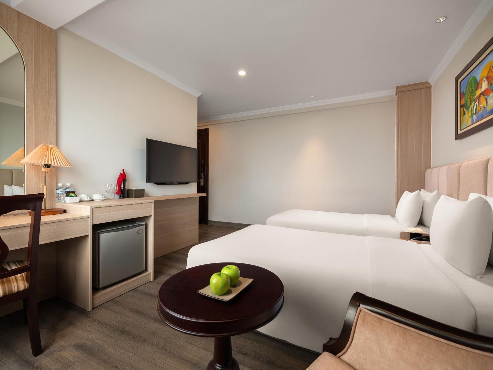 Minasi Premium Hotel Hanoi Exterior photo